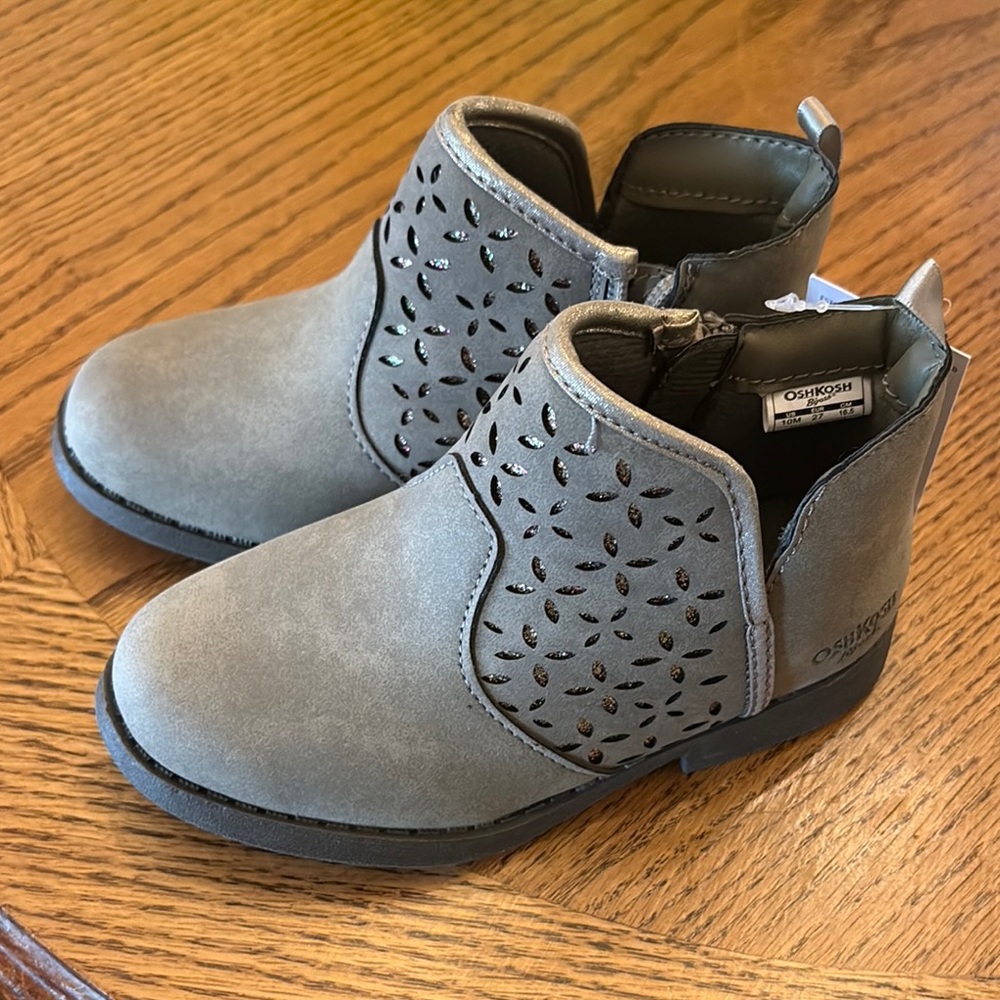 OshKosh B'gosh tan  Ankle Boots with Quilted Design